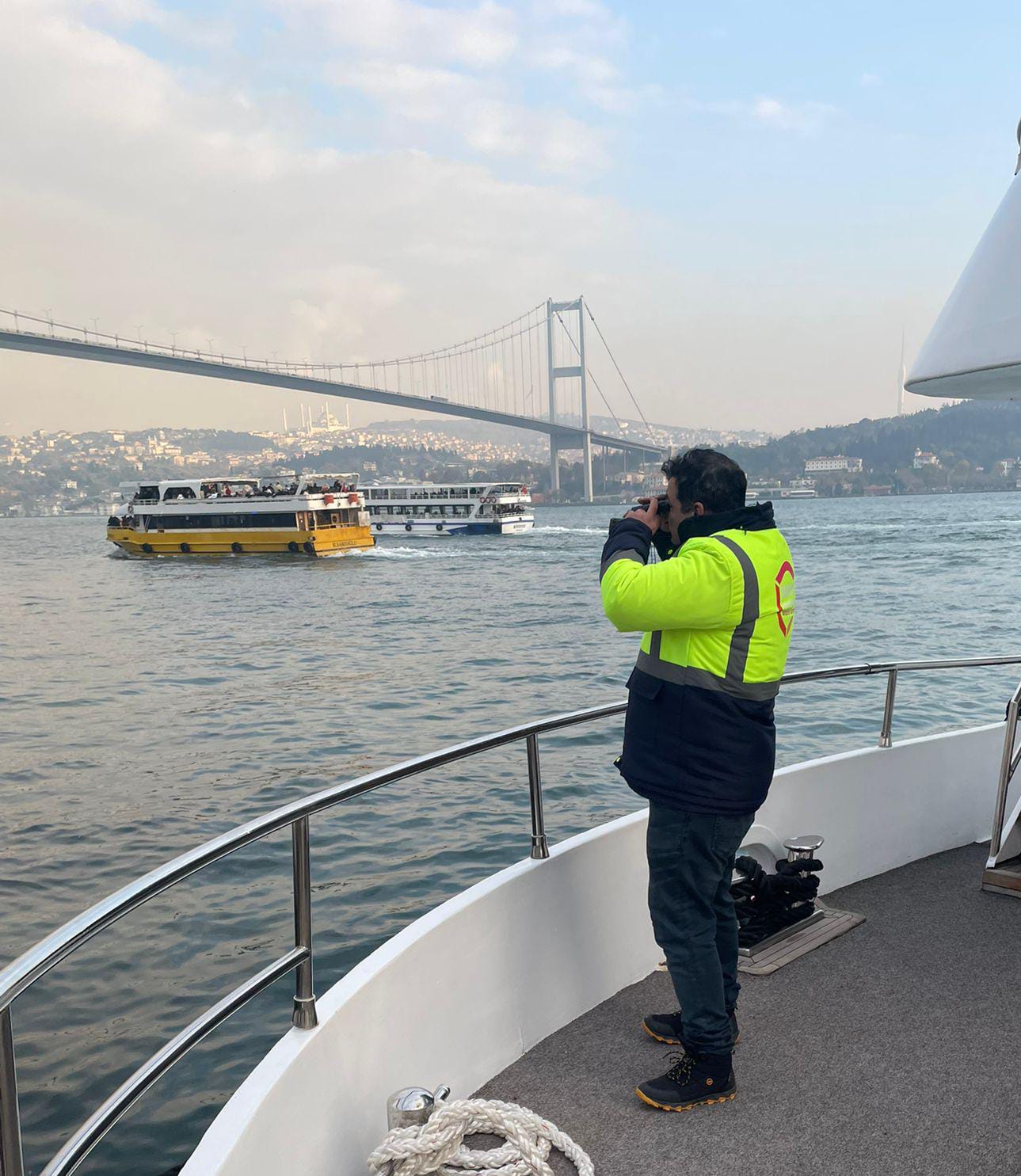 İstanbul boğazında denize düşen Kayıp şahısları ararken 27 Kasım 2024